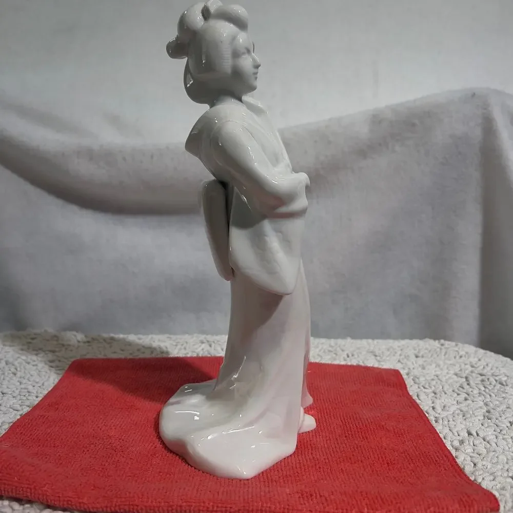Toyo Japan Japanese Lady Ceramic Geisha Girl Figurine White Vintage Kimono Dance